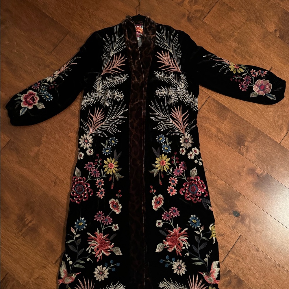 Stunning Johnny Was Velvet xs xxs embroidered Floral feather Duster jacket